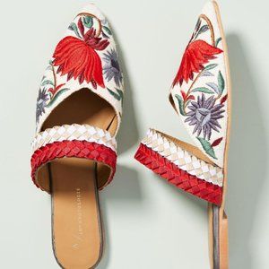 BNIB Anthropologie Paz Floral Embroidered Slides